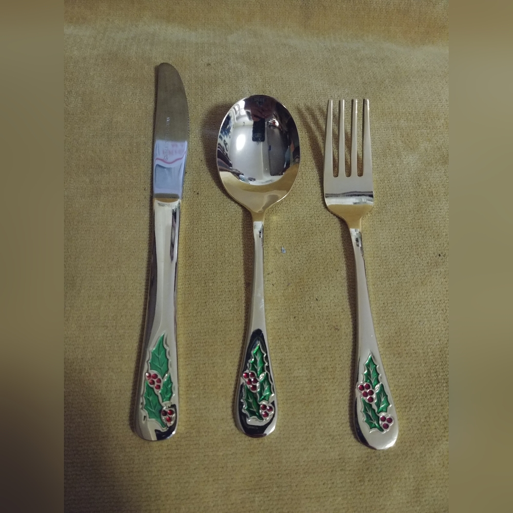 Christmas goldtone cutlery